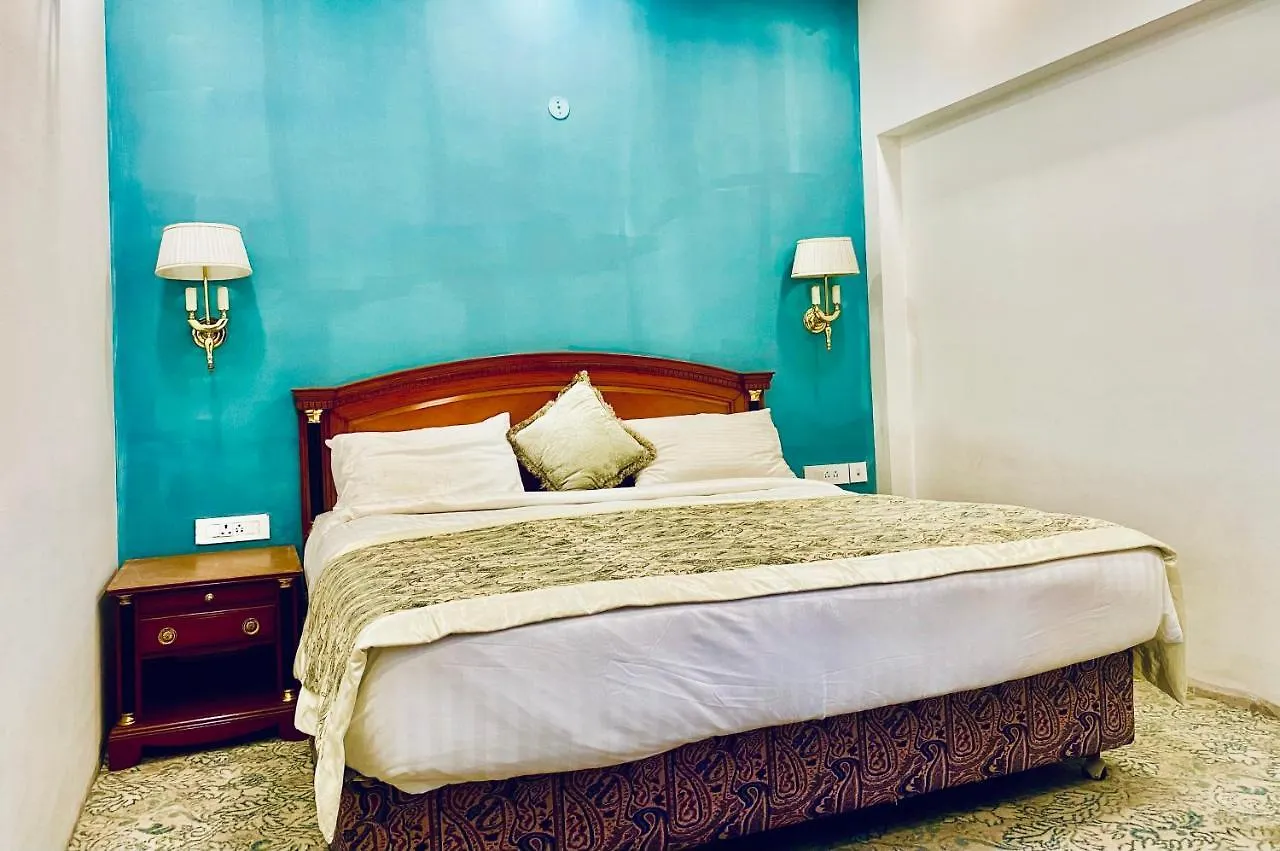 Hotel Apple Adventure Resort Gurgaon